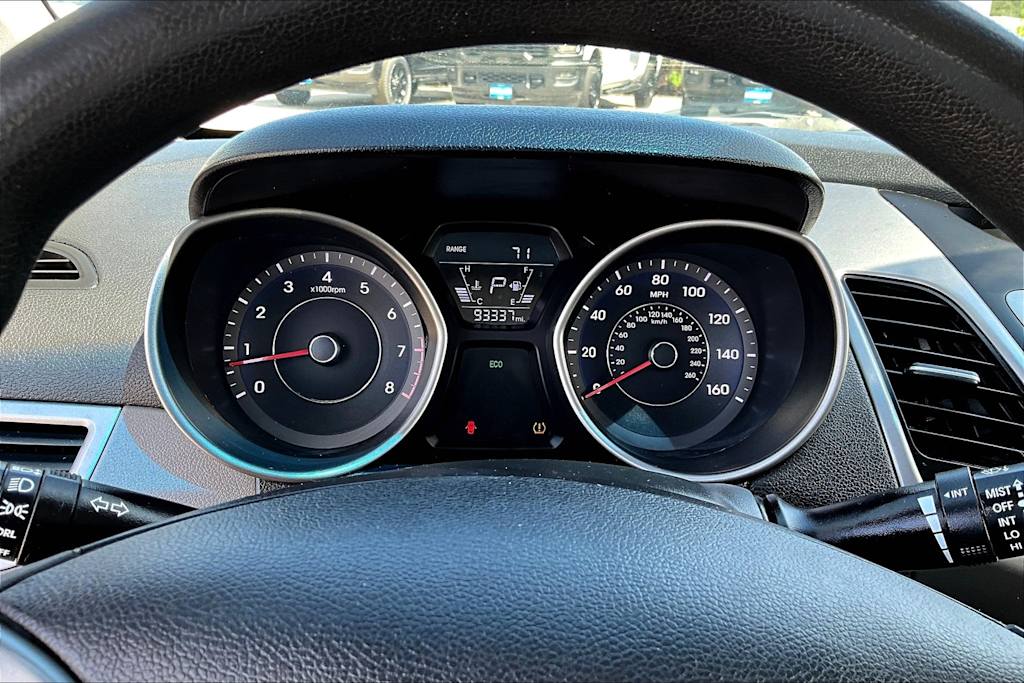 Thumbnail: 2016 Hyundai Elantra - 16