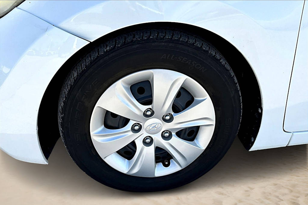 Thumbnail: 2016 Hyundai Elantra - 7