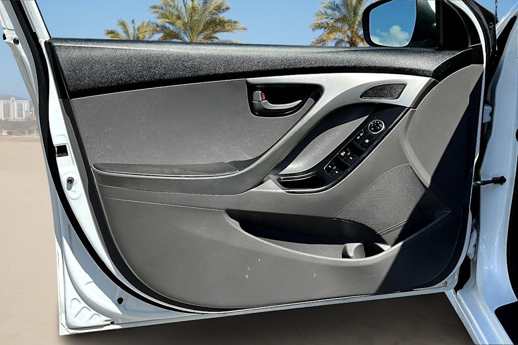 Thumbnail: 2016 Hyundai Elantra - 26