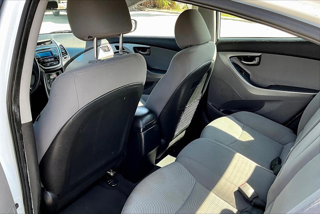 Thumbnail: 2016 Hyundai Elantra - 12