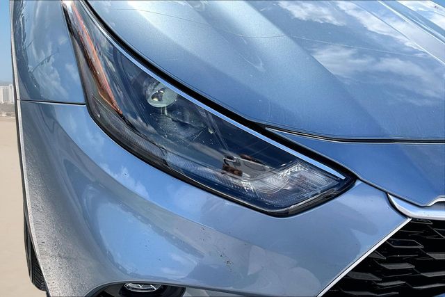 Thumbnail: 2022 Toyota Highlander - 20