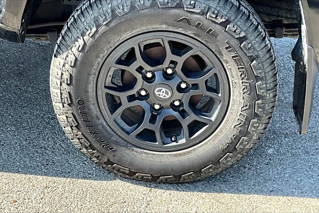 Thumbnail: 2021 Toyota Tacoma - 36