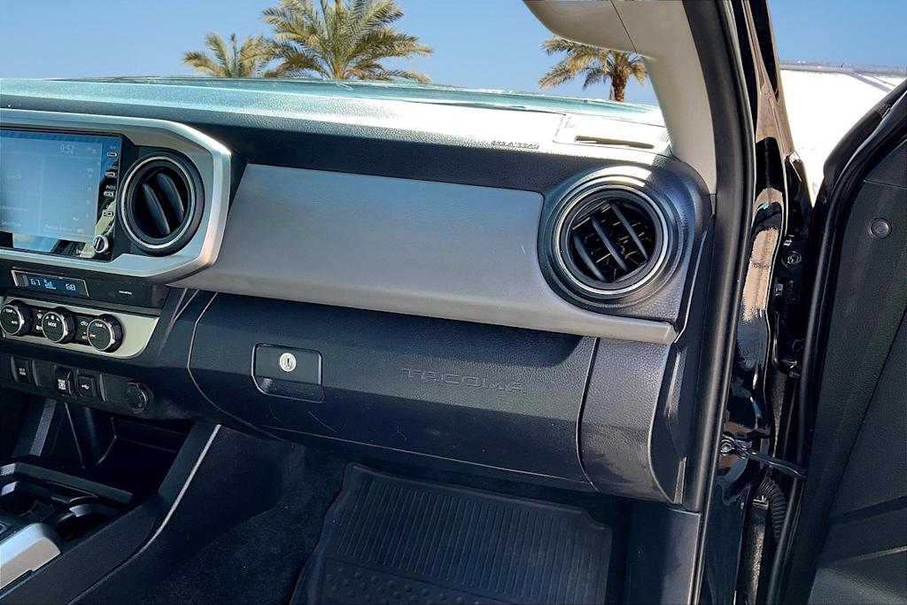 Thumbnail: 2021 Toyota Tacoma - 24