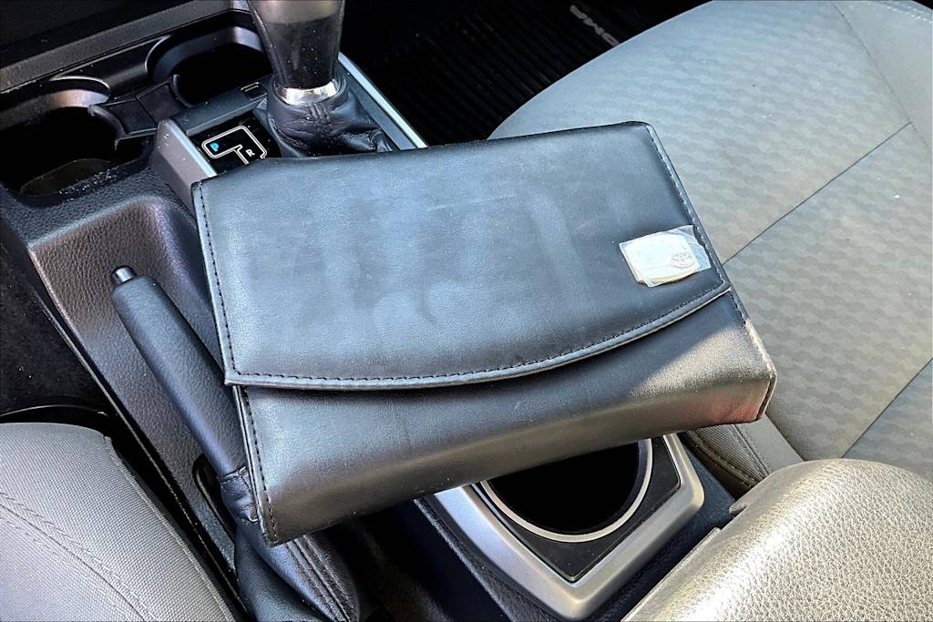 Thumbnail: 2021 Toyota Tacoma - 21