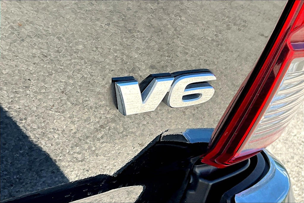 Thumbnail: 2021 Toyota Tacoma - 7