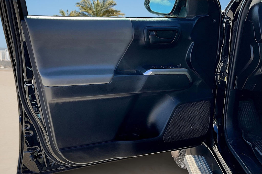 Thumbnail: 2021 Toyota Tacoma - 28