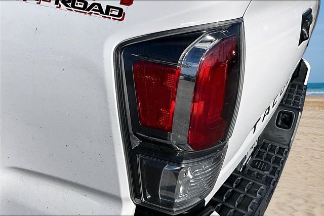 Thumbnail: 2020 Toyota Tacoma - 21