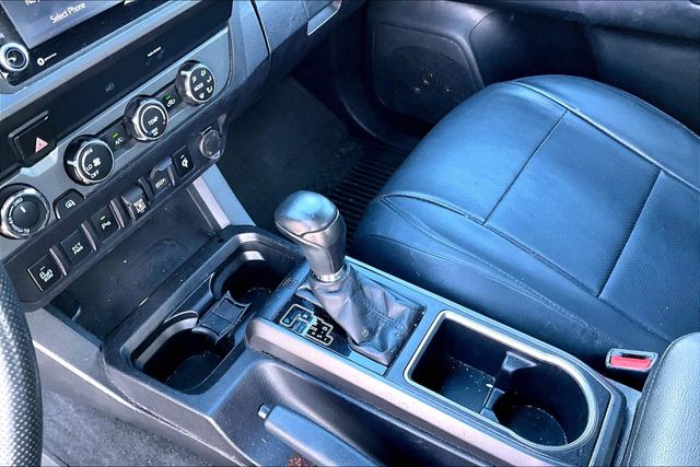 Thumbnail: 2020 Toyota Tacoma - 12