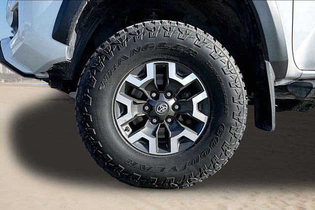 Thumbnail: 2020 Toyota Tacoma - 7