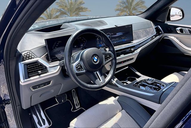 Thumbnail: 2024 BMW X7 - 2