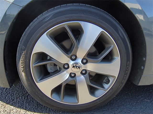2020 Kia Optima S 8