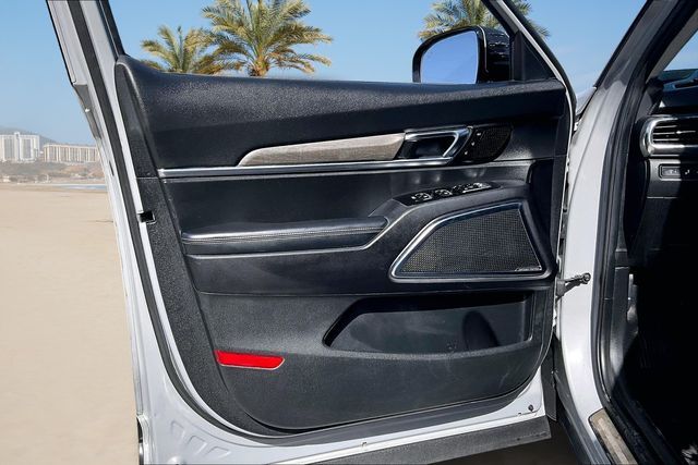 Thumbnail: 2022 Kia Telluride - 26