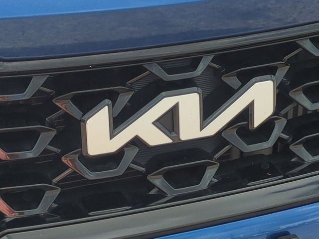 Thumbnail: 2023 Kia Sorento - 7