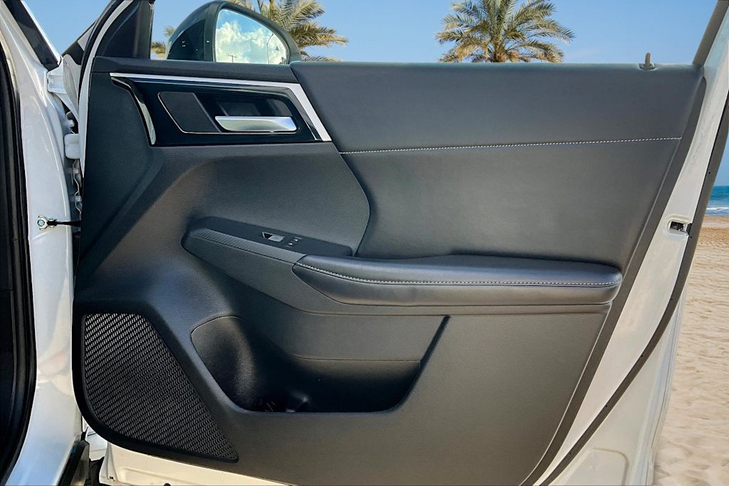 Thumbnail: 2022 Mitsubishi Outlander - 27