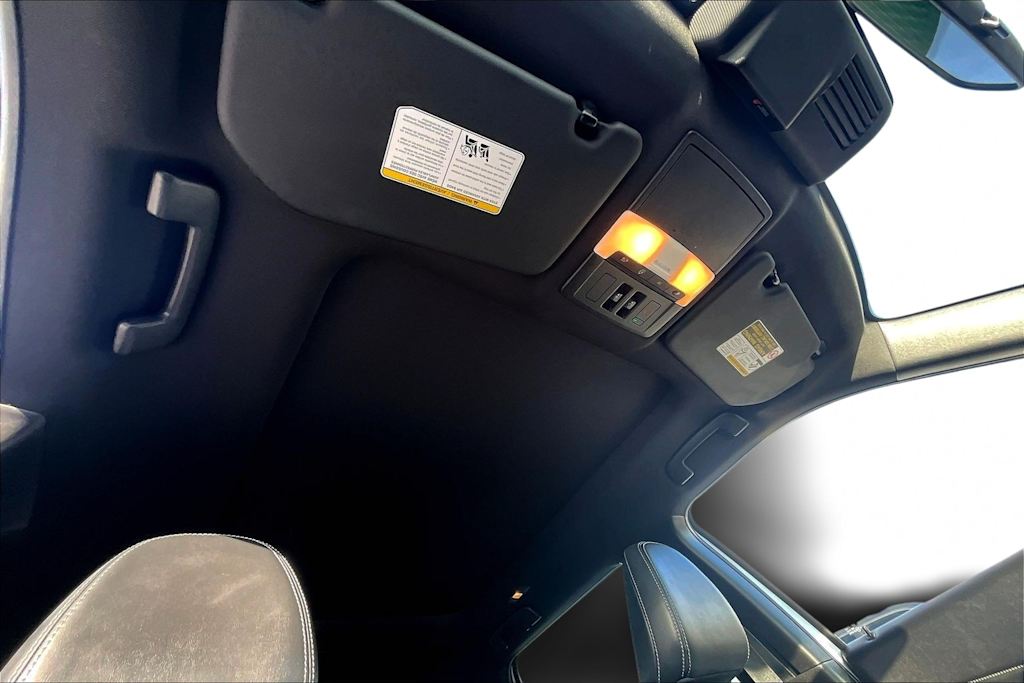 Thumbnail: 2022 Mitsubishi Outlander - 28