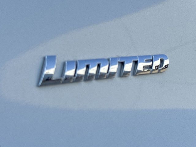 Thumbnail: 2022 Toyota 4Runner - 22
