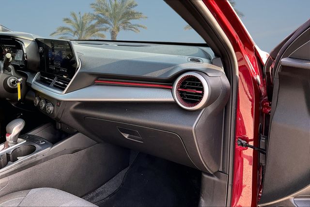 Thumbnail: 2024 Chevrolet Trax - 8