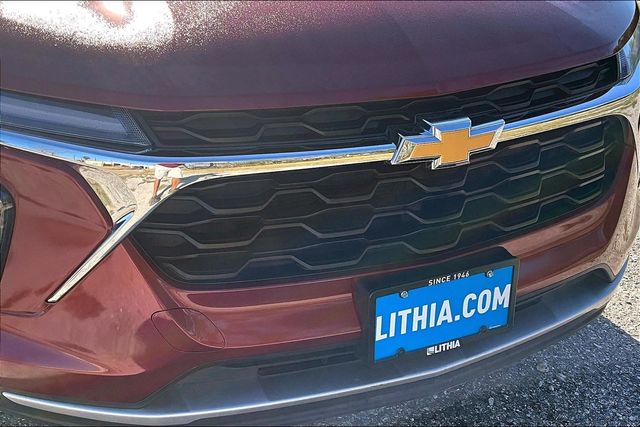 Thumbnail: 2024 Chevrolet Trax - 30