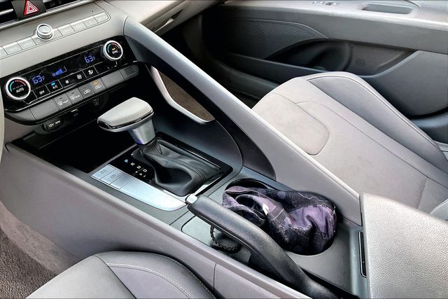 Thumbnail: 2024 Hyundai Elantra - 11
