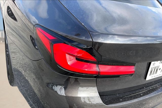 Thumbnail: 2021 BMW 5 Series - 22
