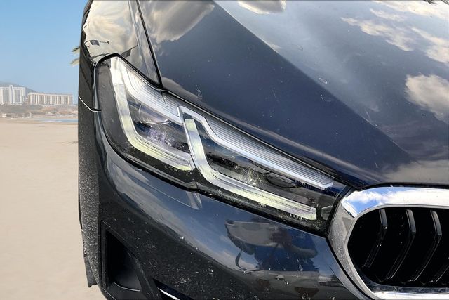 Thumbnail: 2021 BMW 5 Series - 21