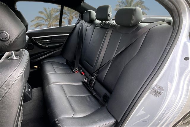 Thumbnail: 2018 BMW 3 Series - 13