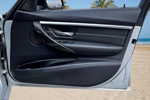 Thumbnail: 2018 BMW 3 Series - 18