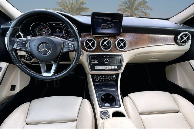 Thumbnail: 2019 Mercedes-Benz GLA - 10