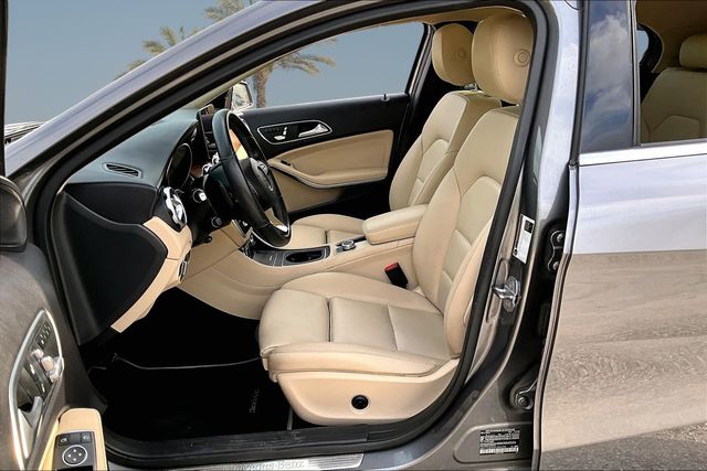 Thumbnail: 2019 Mercedes-Benz GLA - 11