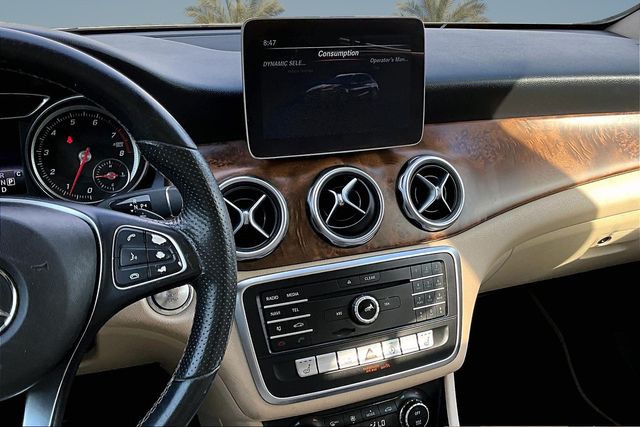 Thumbnail: 2019 Mercedes-Benz GLA - 15