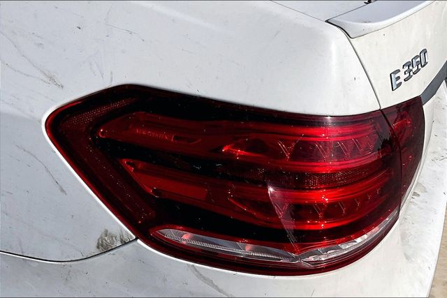 Thumbnail: 2016 Mercedes-Benz E-Class - 13