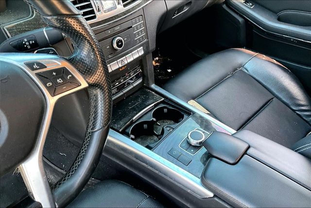 Thumbnail: 2016 Mercedes-Benz E-Class - 8
