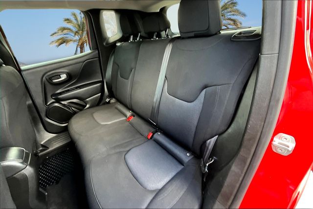 Thumbnail: 2023 Jeep Renegade - 20