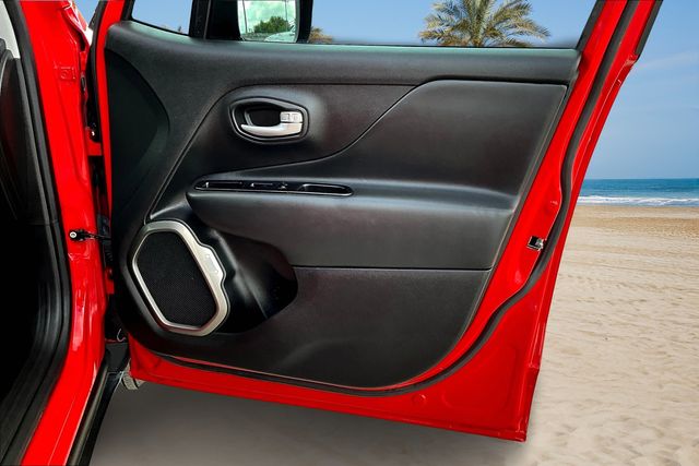 Thumbnail: 2023 Jeep Renegade - 28