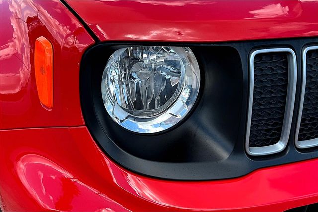 Thumbnail: 2023 Jeep Renegade - 30