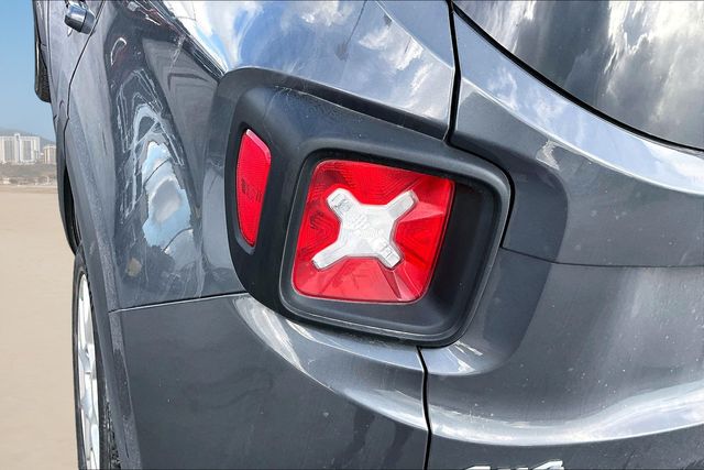Thumbnail: 2023 Jeep Renegade - 21