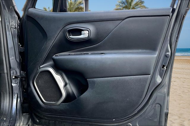 Thumbnail: 2023 Jeep Renegade - 18