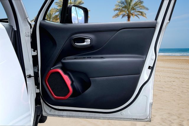 Thumbnail: 2023 Jeep Renegade - 18