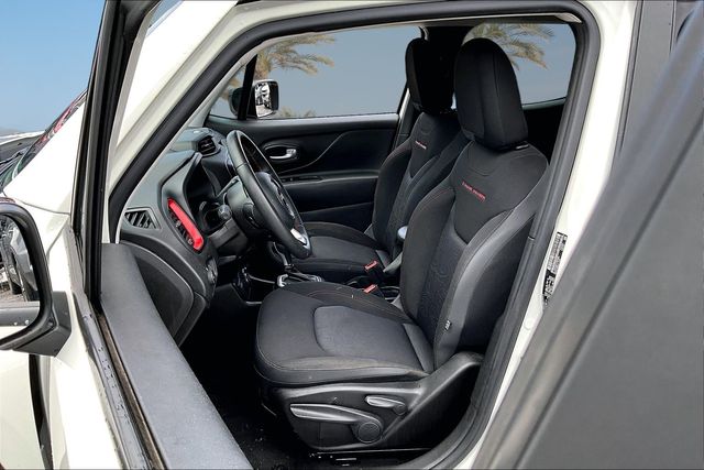 Thumbnail: 2023 Jeep Renegade - 10
