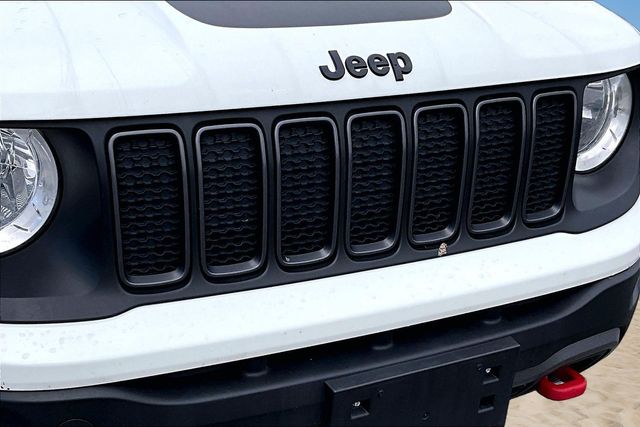 Thumbnail: 2023 Jeep Renegade - 21