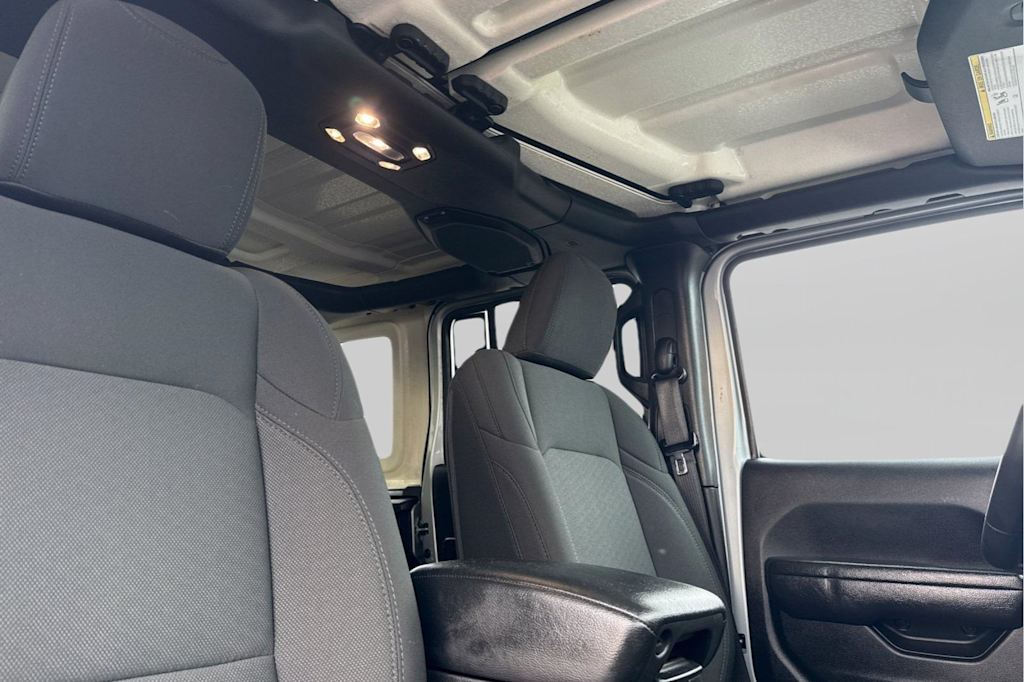 Thumbnail: 2022 Jeep Wrangler - 23