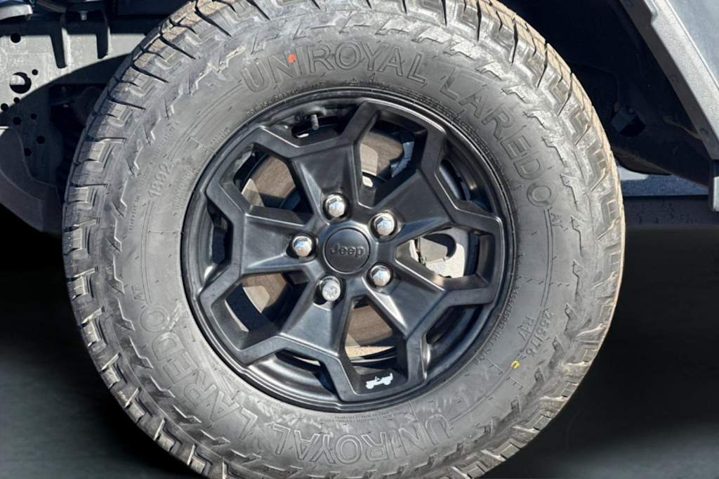 Thumbnail: 2023 Jeep Wrangler - 6