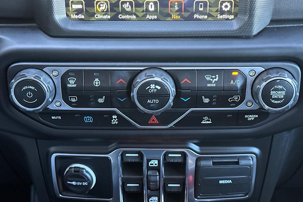 Thumbnail: 2023 Jeep Wrangler - 26