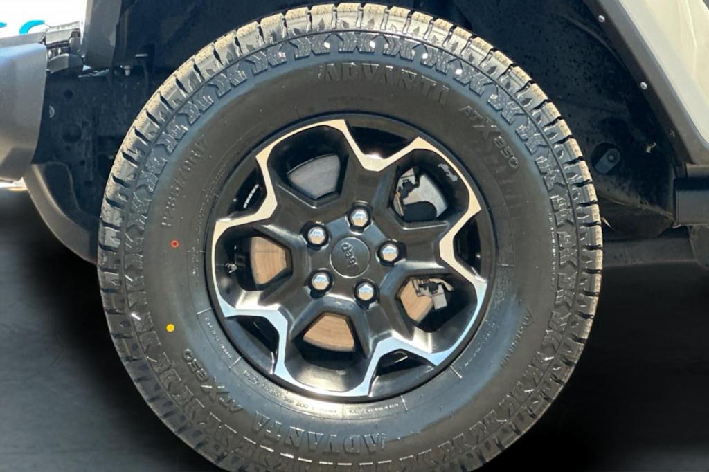 Thumbnail: 2021 Jeep Wrangler - 7