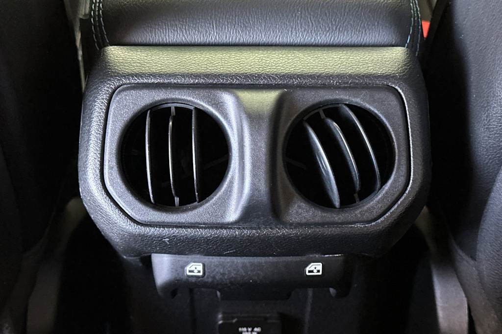 Thumbnail: 2021 Jeep Wrangler - 21