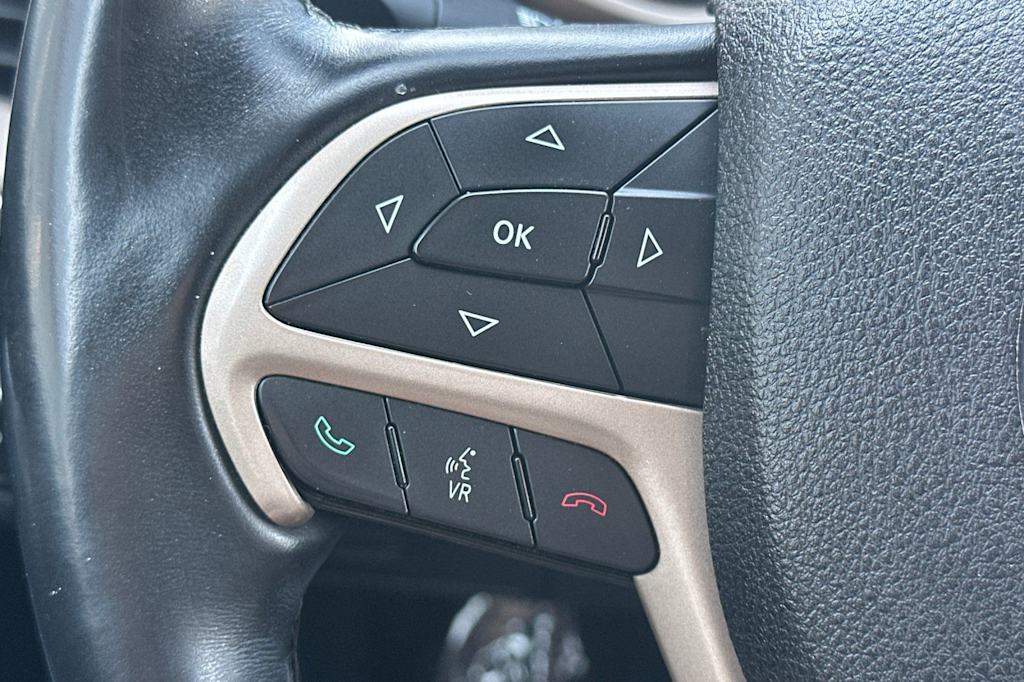 Thumbnail: 2016 Jeep Cherokee - 29