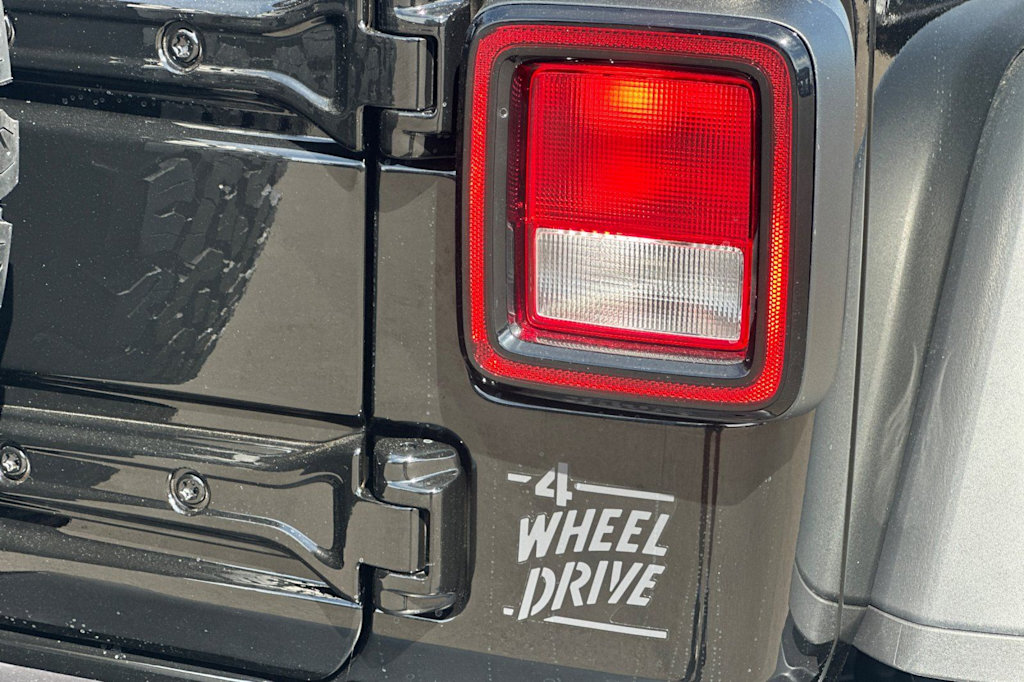 Thumbnail: 2026 Jeep Wrangler - 31