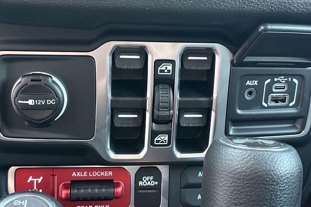 Thumbnail: 2026 Jeep Wrangler - 22