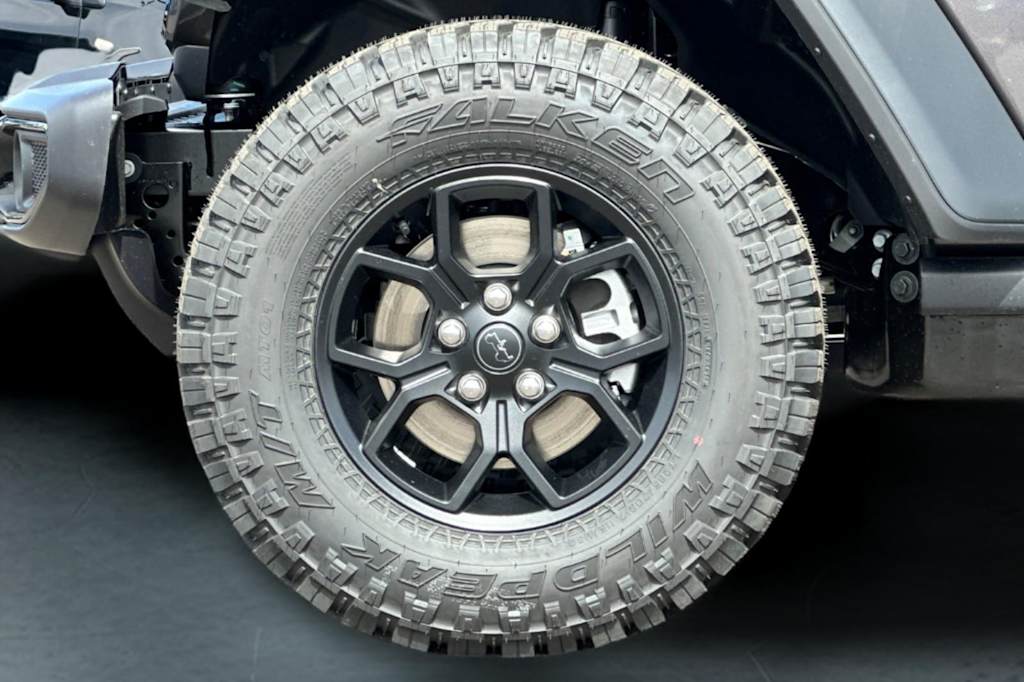Thumbnail: 2026 Jeep Wrangler - 6
