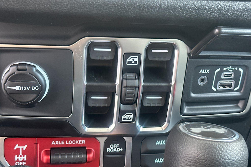 Thumbnail: 2026 Jeep Wrangler - 22